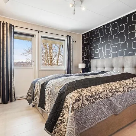 Gabbrovegen 52 Holiday home Tromso